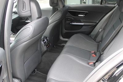 Mercedes Klasa C Kombi 220 d 4MATIC Avantgarde