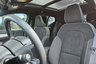 Volvo XC40 B3 b Dkg Ultra Black Edition