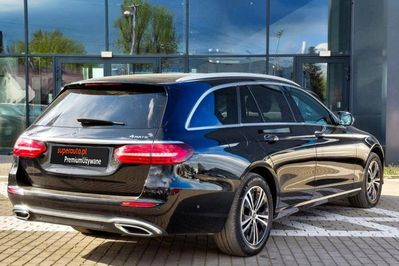 Mercedes E Klasa 300 d 4-Matic Avantgarde