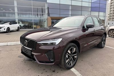 Volvo XC60 B5 AWD Plus Dark