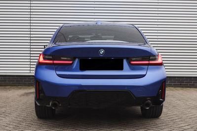 BMW Seria 3 330e xDrive M Sport