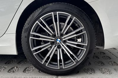 BMW Seria 3 320i xDrive M Sport
