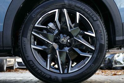 Peugeot 5008 GT 1.2 mHEV e-DCS6