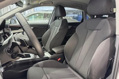 Audi A4 35 TFSI S Line