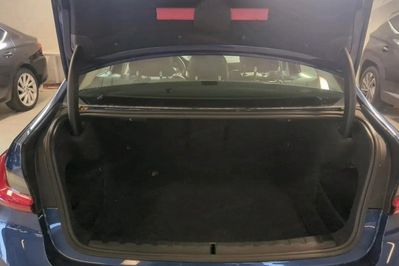 BMW Seria 3 320i Sport Line