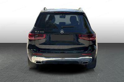 Mercedes GLB 200