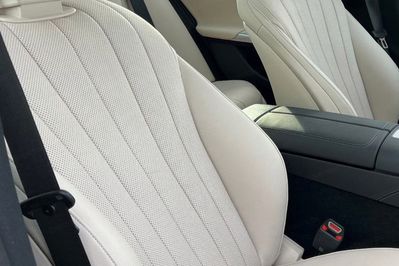 Mercedes Klasa E 200 4-Matic AMG