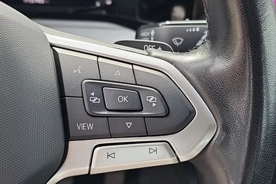 Volkswagen Golf eTSI EVO Life DSG