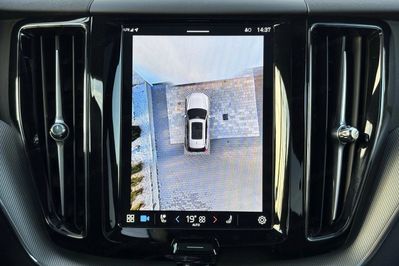 Volvo XC60 T8 Plug-In Hybrid AWD Ultra Black Edition