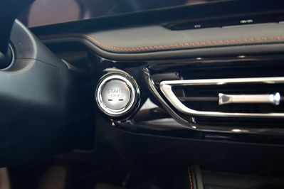 MG HS 1.5T HEV+ Excite aut