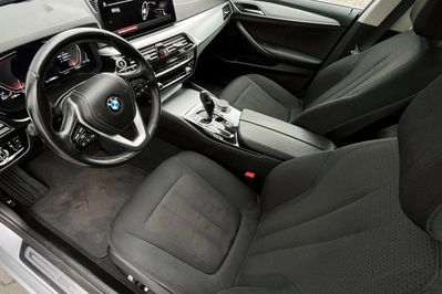 BMW Seria 5 Touring 520d xDrive