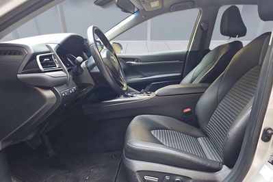 Toyota Camry 2.5 Hybrid Prestige