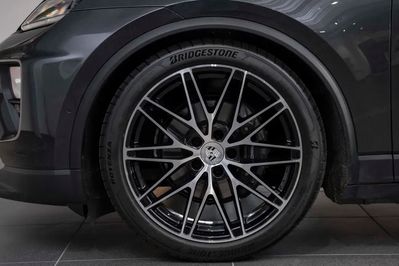 Porsche Macan 4