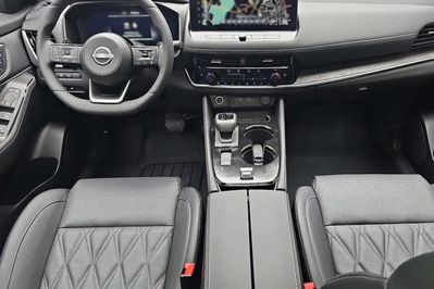 Nissan X-Trail Tekna 1.5 MCVT XTRONIC 2WD
