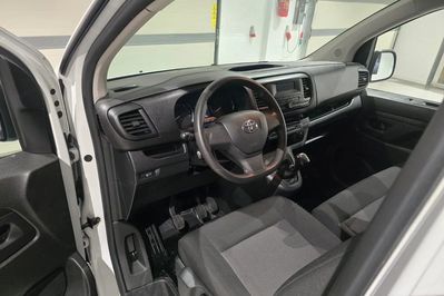 Toyota ProAce D-4D Active L2H1