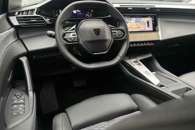 Peugeot 308 Allure 1.2 mHEV e-DCS6