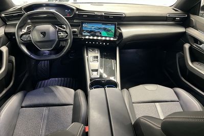 Peugeot 508 ALLURE 1.6 Hybrid e-EAT8