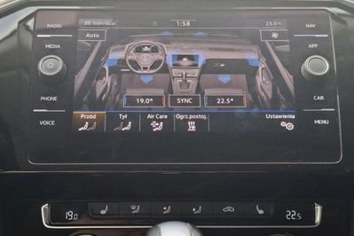 Volkswagen Passat 2.0 TDI R-Line DSG