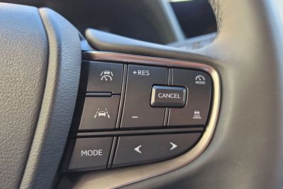 Lexus UX 300h Omotenashi 2.0 Hybrid