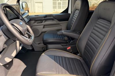 Ford Transit Custom L2H1 320 Zabudowa Brygadowa Trail A8 AWD