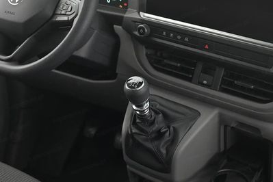 Volkswagen Transporter Zabudowa Brygadowa TDI L2H1 Plus
