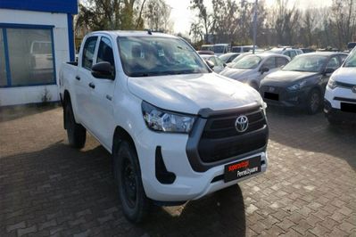 Toyota HiLux Double Cab DLX 4x4