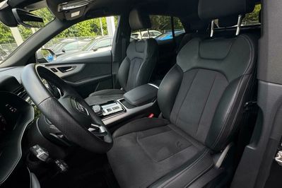 Audi Q8 55 TFSI mHEV Quattro Tiptronic