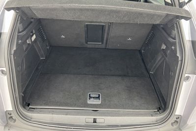 Peugeot 3008 Allure 1.6 Hybrid e-EAT8