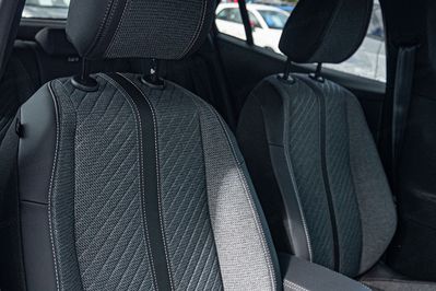 Peugeot 2008 Allure e-DCS 1.2 mHEV