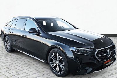 Mercedes Klasa E Kombi 220 d 4MATIC Avantgarde