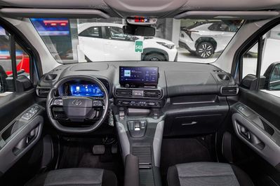 Toyota Proace City Verso Long L2H1 Family 7os AT