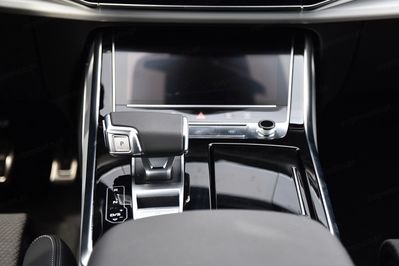 Audi Q7 TFSI e quattro S Line