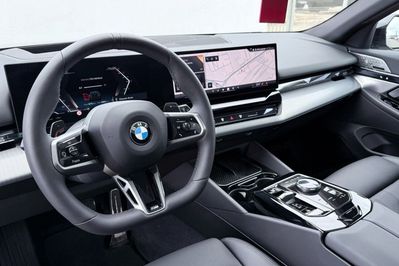 BMW Seria 5 Touring 520d xDrive M Sport