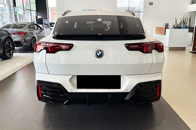 BMW iX2 eDrive20 M Sport