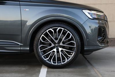 Audi Q7 55 TFSI e quattro S Line