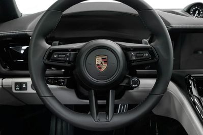 Porsche Panamera 4 E-Hybrid