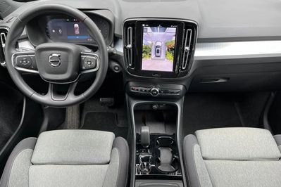 Volvo XC40 B4 Plus Black Edition