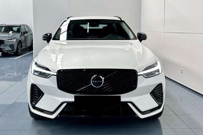 Volvo XC60 T6 Plug-In Hybrid AWD Plus Dark