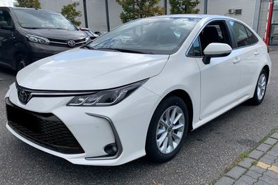 Toyota Corolla Comfort 1.5 benzyna