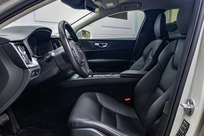 Volvo V60 B4