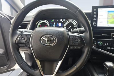 Toyota Camry Hybrid Prestige CVT