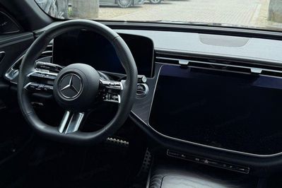 Mercedes E Klasa 220 d 4-Matic AMG