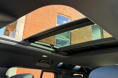 Land Rover Defender 110 D250 mHEV X-Dynamic SE