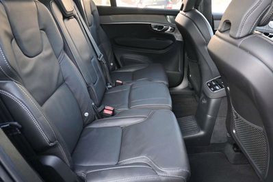 Volvo XC90 T8 AWD Plug-In Hybrid Ultra Dark 7os