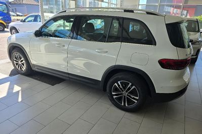 Mercedes GLB 200 4-Matic Style 8G-DCT