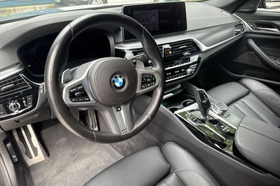 BMW Seria 5 520d xDrive M Sport