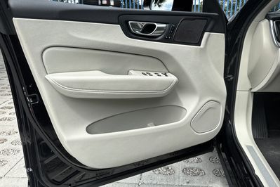 Volvo XC60 B6 B AWD Ultimate Bright
