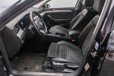 Volkswagen Passat 2.0 TSI Elegance DSG