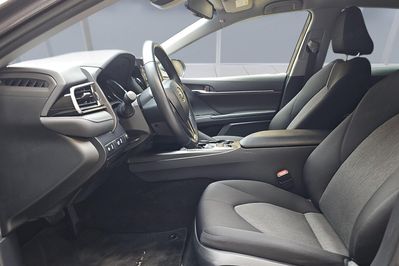 Toyota Camry 2.5 Hybrid Comfort CVT