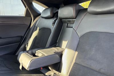 Kia ProCeed 1.6 T-GDI GT DCT